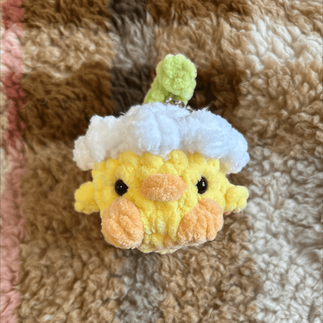Porte-clés Poussin Chapeau Fleur